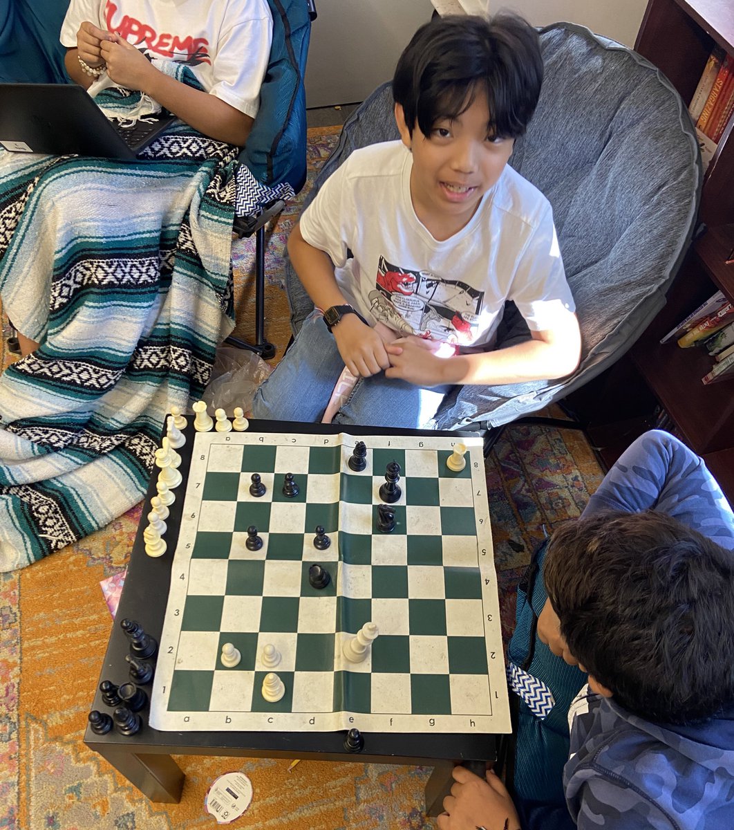 LEroomI3's tweet photo. Many chess fans this year! Might be time to bring back our LE chess club @NCS_LE ♟🥳 https://t.co/R25teQkqq0