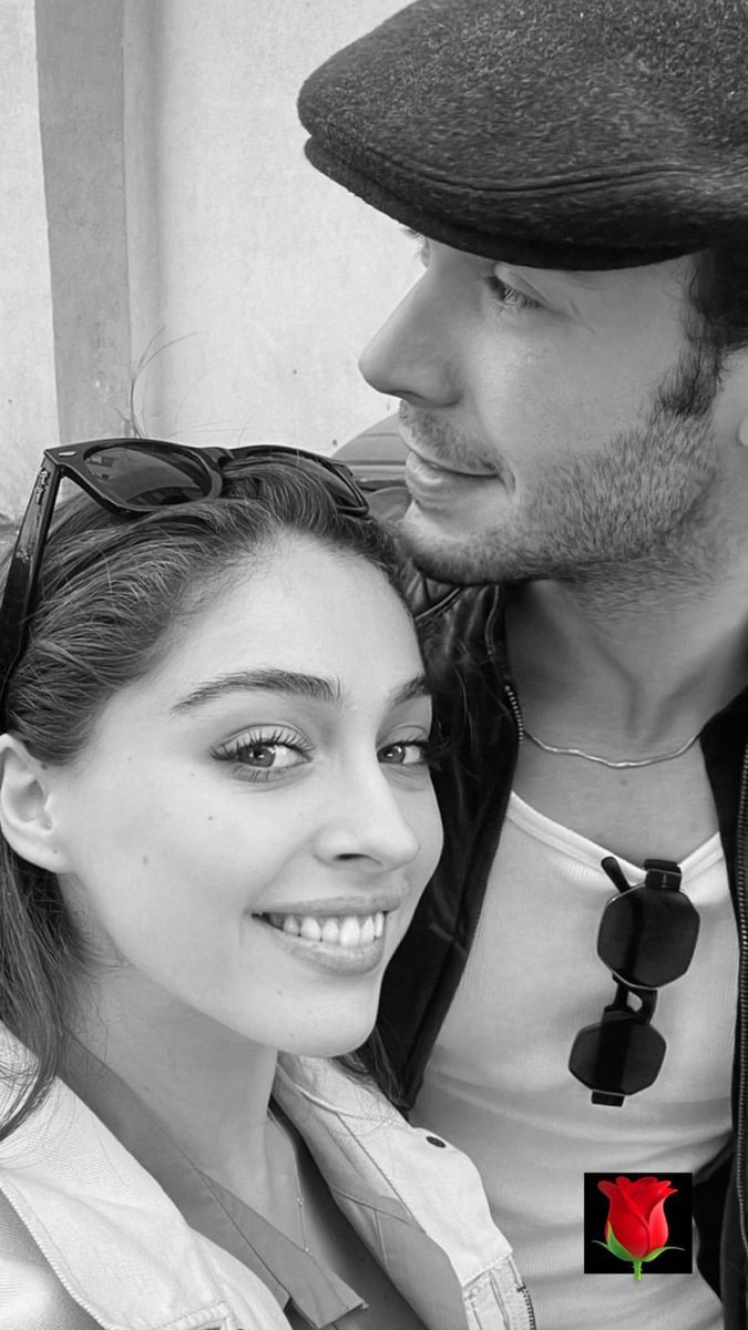 everyone see my couple ♥️ #AyCem 

2021 ✨                                  2022🥂