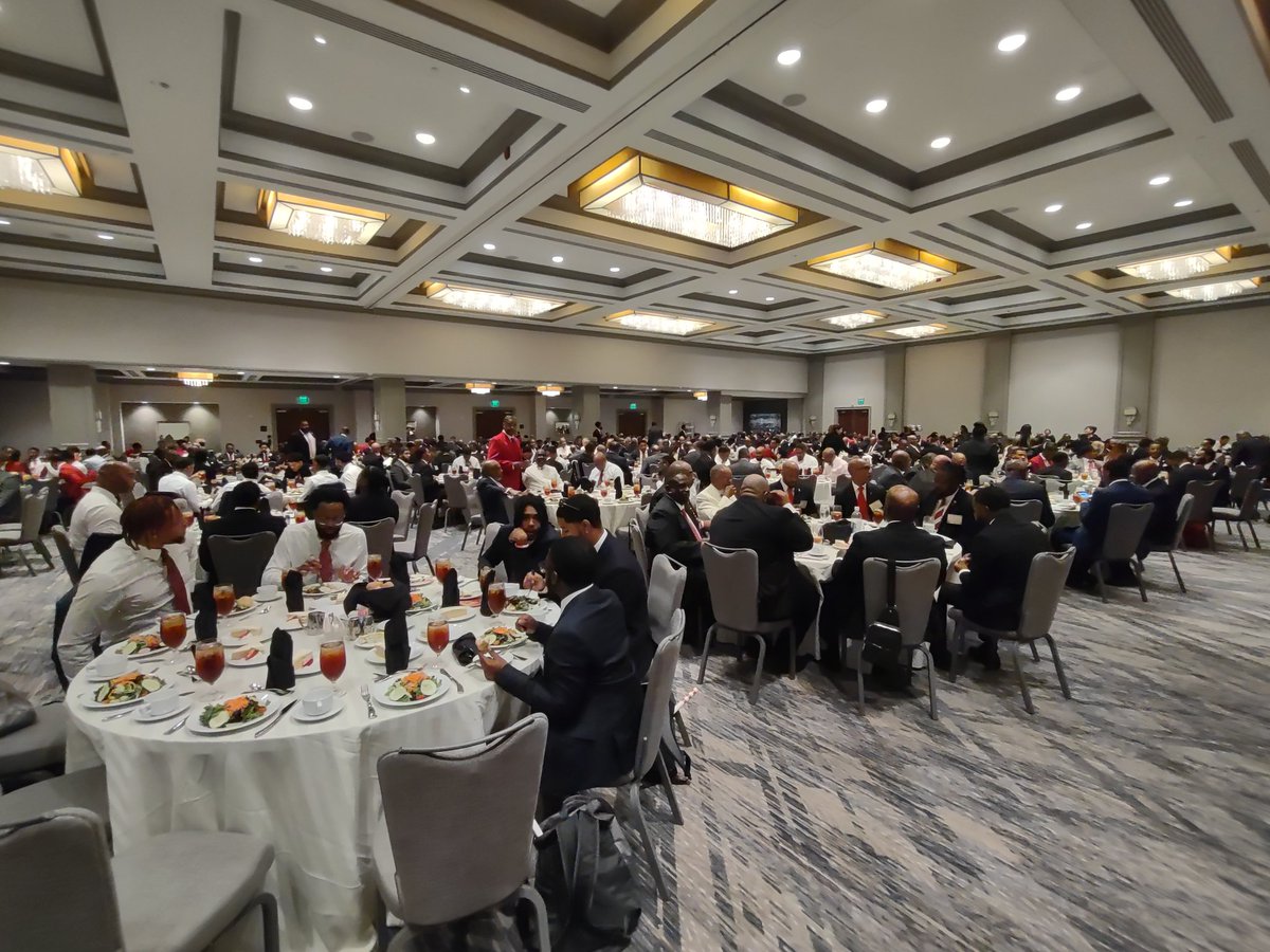 fmworsley's tweet photo. Nupes Vote Luncheon at the 44th C. Rodger Wilson Leadership Conference.

#Achievement #TrainingForLeadership #Nupes

@SWProvince https://t.co/e8qxPy1J8J