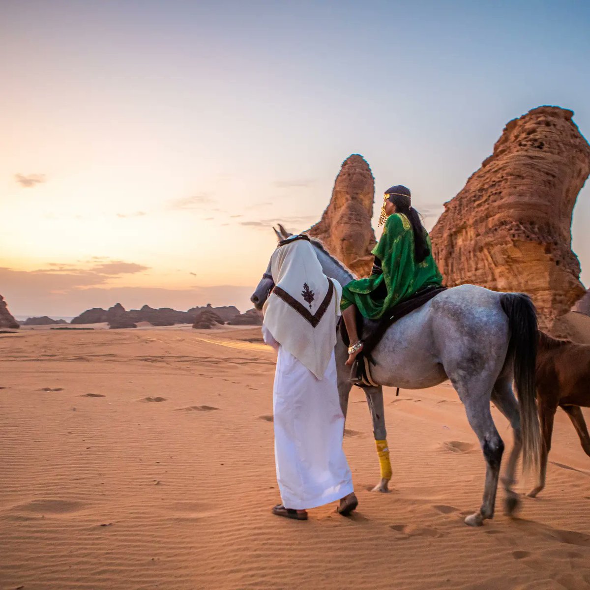 ShadenResort's tweet photo. نعتز بوجودنا في بلاد الثقافة ومنبع تمكين الأشخاص والاجيال الواعدة كل عام ومملكة الخير لنا دار
#SaudiArabia #saudinationalday92 #shadenresort https://t.co/3XF1DLgfW8