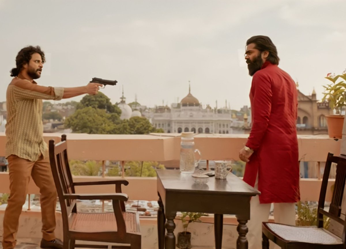 Osthi_Karthick's tweet photo. MuthuBhai vs Sritharan🔥😎
@SilambarasanTR_
#SilambarasanTR #BlockBusterHitVTK
#VendhuThanindhathuKaadu 💥 https://t.co/3AZGNWbkKy