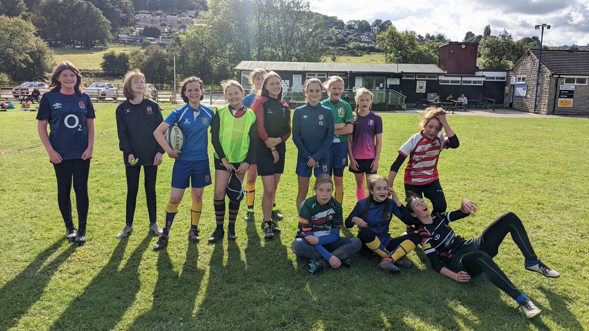 MatlockBees's tweet photo. Come and join this great gang of girls at our Pitch Up & Play this Sunday at Chesterfield.
We'll have ๐ฏ girls from NE Derbyshire playing rugby ๐
@matlockrugbyclub @matlock_rugby_junior_and_mini
#matlockbees #matlockrugby #matlockrugbyclub #nld #nldgirlsrugby #derbyshiregirl https://t.co/a9gSHgOzx9