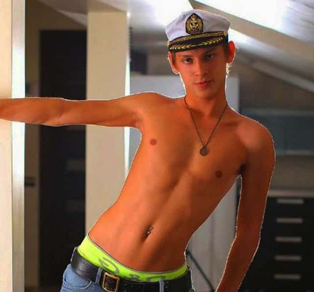 Dial_Gay's tweet photo. Mec cherche bon plan Q https://t.co/S20vkoZsGo https://t.co/k7lCYdsmQr