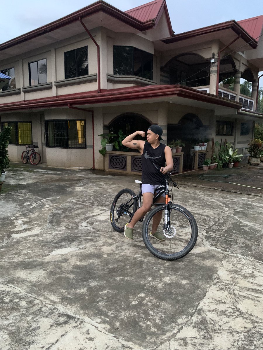 dabsdaboy's tweet photo. Luh😁😁😁 https://t.co/RMBPDugzpD