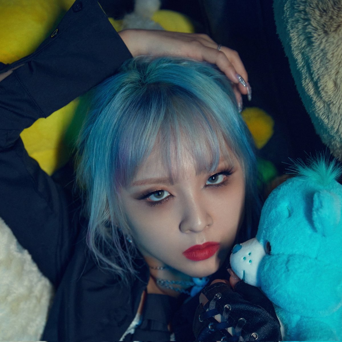 Hiddens! We all know twitter messes with the quality of images. Because of this all images of the "Be Funky" shoot you find here are not in full HD. But the ones in the Google Drive link below are!!!!! 
#KARD #HIDDENKARD #BM #SOMIN #JSEPH #JIWOO
drive.google.com/drive/folders/…