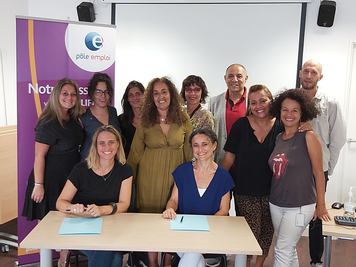 farida56776925's tweet photo. La semaine de l #IAE #Marseille se termine avec le lancement du Dressing Solidaire #FripInsertion @labelemmaus :permettre à des demandeurs d emploi d être conseillés et vêtus pour leurs entretiens de recrutement. @poleemploi_13 @lafederationEI @cne1410 @AudeFredenucci @NAHMIAS17 https://t.co/f6YkysY08m
