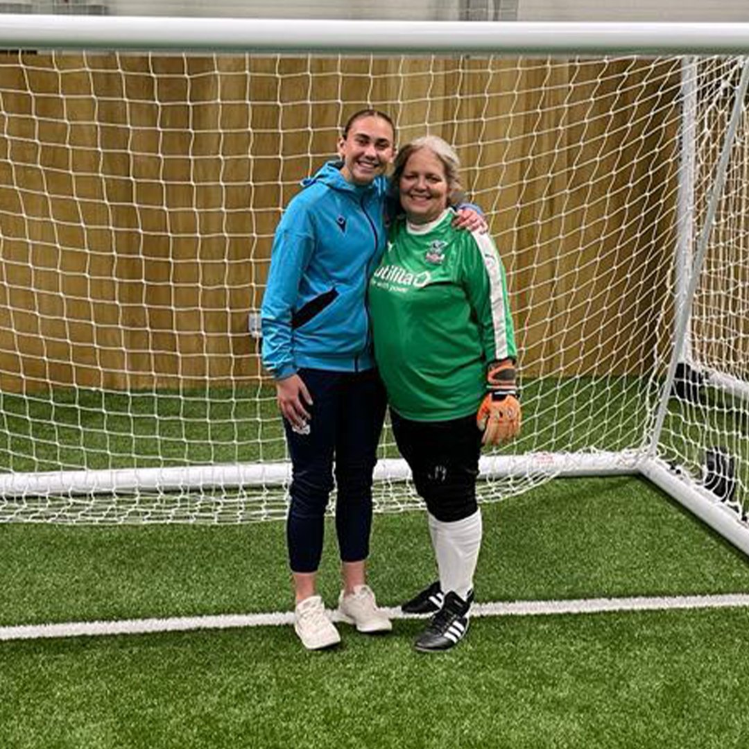 PalaceForLife's tweet image. Goalkeeper's Union 🤝

🧤 @NataliaNegrii 

@cpfc_w | #PalaceforLife