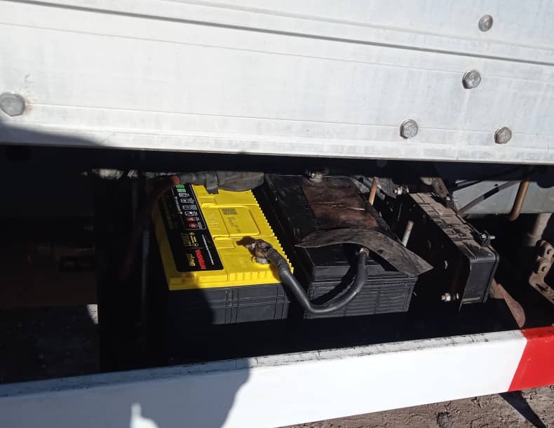 #Táchira || La Coordinación de Transporte de <a href="/MercalOficial/">Mercal Oficial</a> realiza la adquisición y montaje de batería para camión JAC Thermoking, optimizando la funcionalidad de la flota vehicular, en especial de la distribución de productos en cadena de frío. #VivaElPoderPopular