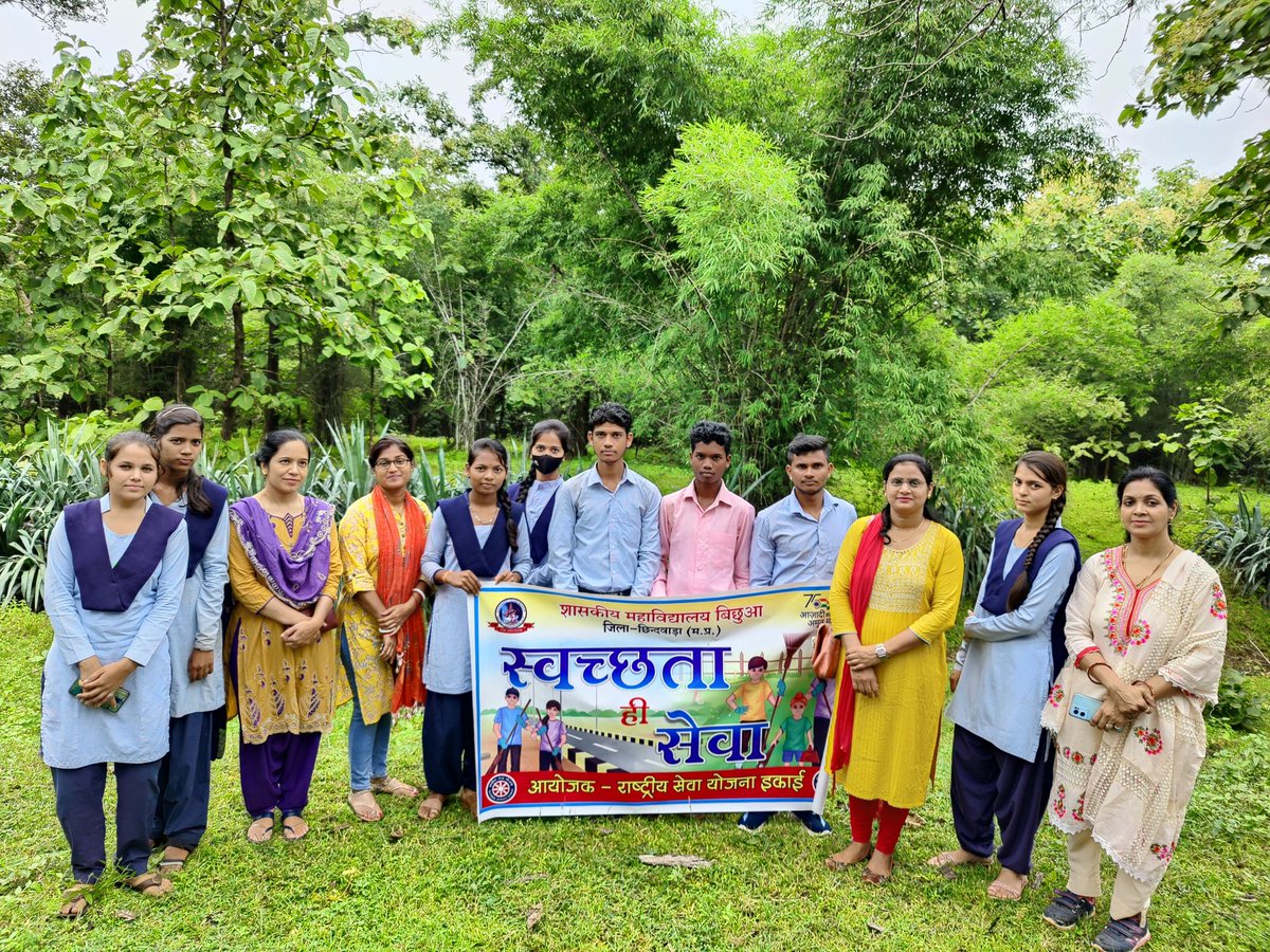 NSSUnit_bichhua's tweet photo. #SwachhataHiSeva2022 NSS Unit Government College Bichhua organised cleanliness program.. #SwachhataPakhwad clean drive mission....
#SwachhataHiSeva2022 
#SwachhataPakhwada 
#SwachhBharat 
@_NSSIndia 
@NssMPOU 
@NSSMYMP 
@YASMinistry 
@NSSMP_ 
@JansamparkMP https://t.co/sBKOhN5XGF