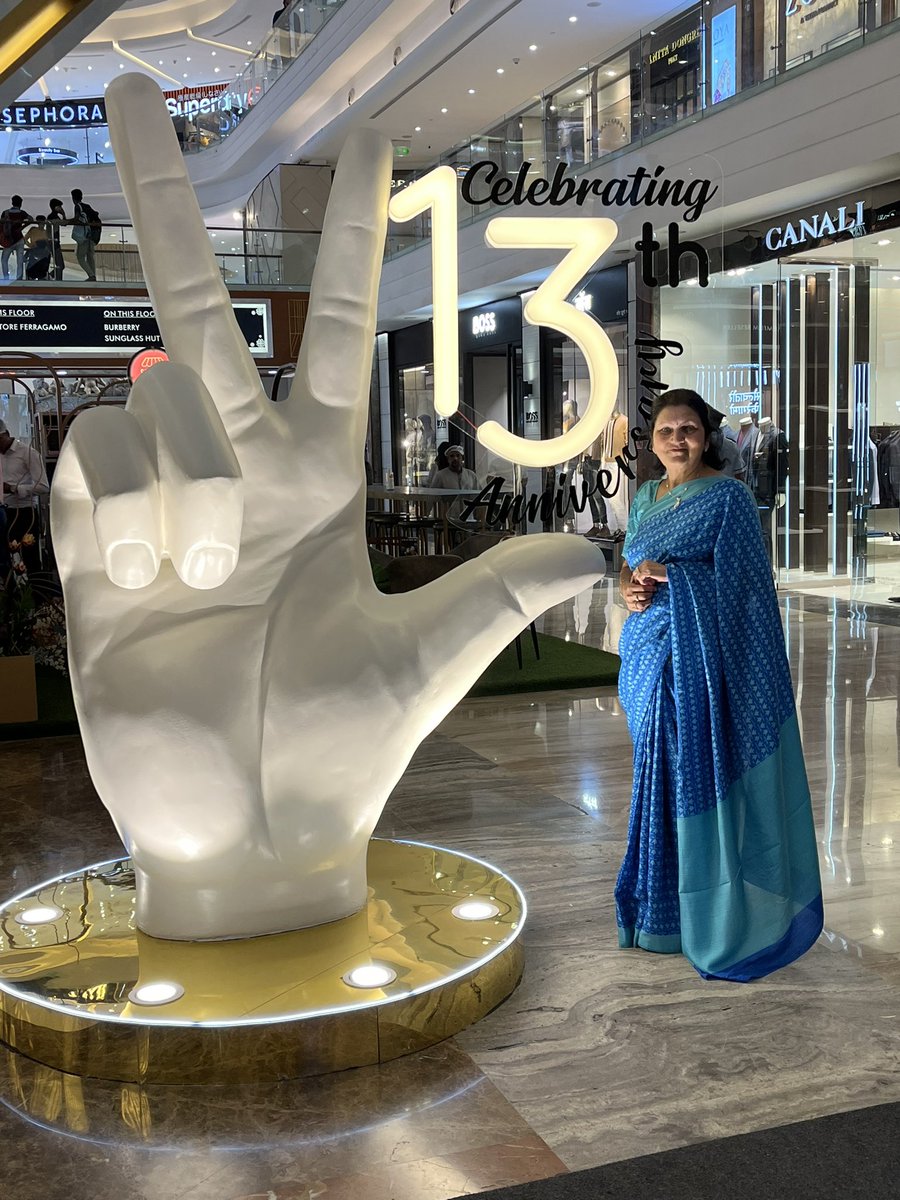 meens_63's tweet photo. #13YearsOfPalladium @ @bbuzzz08  @brindaashah  @mominlove @gophoenixing #PhoenixPalladium #PhoenixGiftCard #Win10000 #ContestAlert  #phoenixpalladium13anniversary @sumkam11  @rehanak55  @jagruti. congratulations on celebrating 13 yrs of palladium’s anniversary with @amominlove https://t.co/WmhtpCRCm2