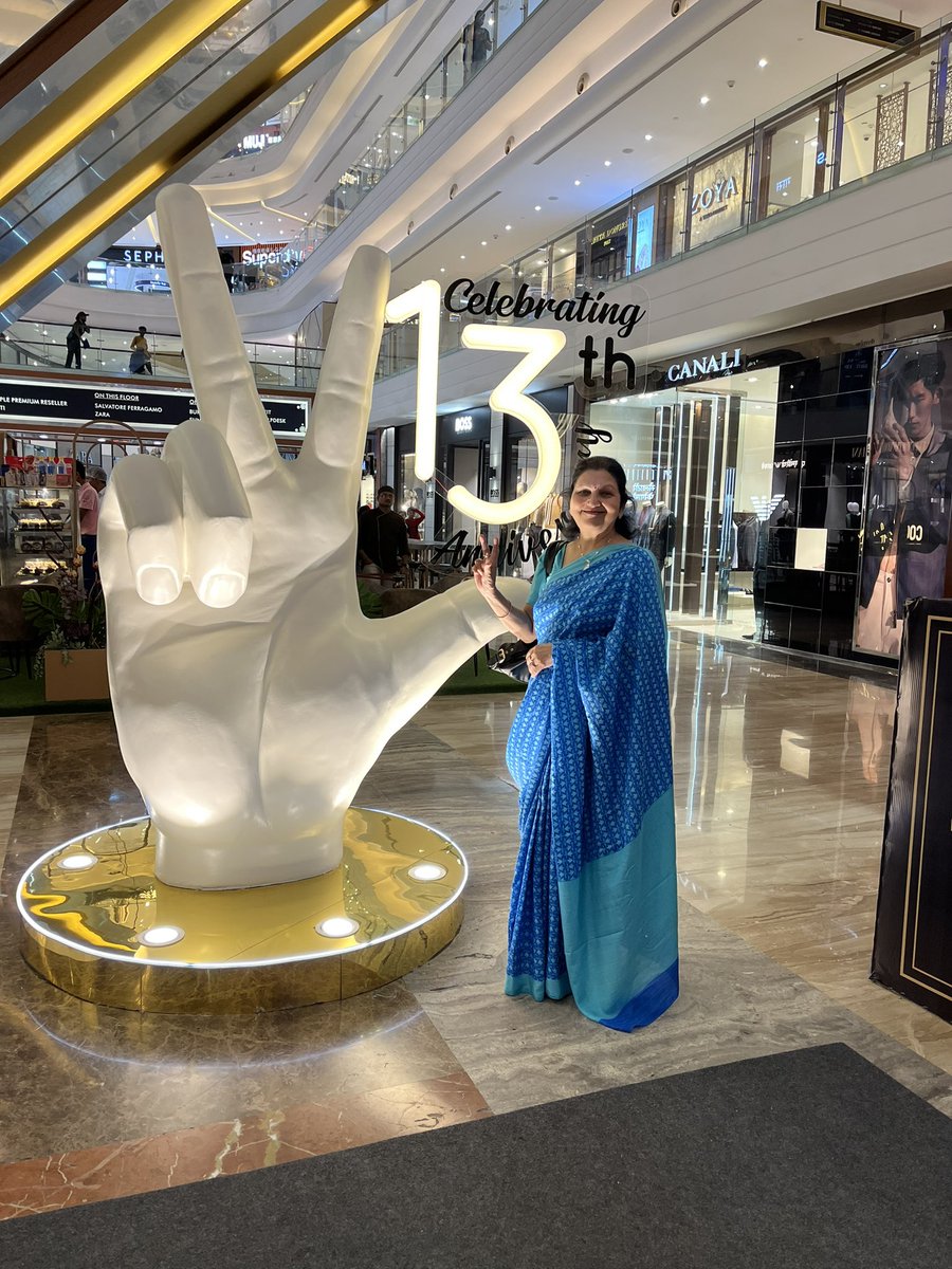 meens_63's tweet photo. #13YearsOfPalladium @ @bbuzzz08  @brindaashah  @mominlove @gophoenixing #PhoenixPalladium #PhoenixGiftCard #Win10000 #ContestAlert  #phoenixpalladium13anniversary @sumkam11  @rehanak55  @jagruti. congratulations on celebrating 13 yrs of palladium’s anniversary with @amominlove https://t.co/WmhtpCRCm2