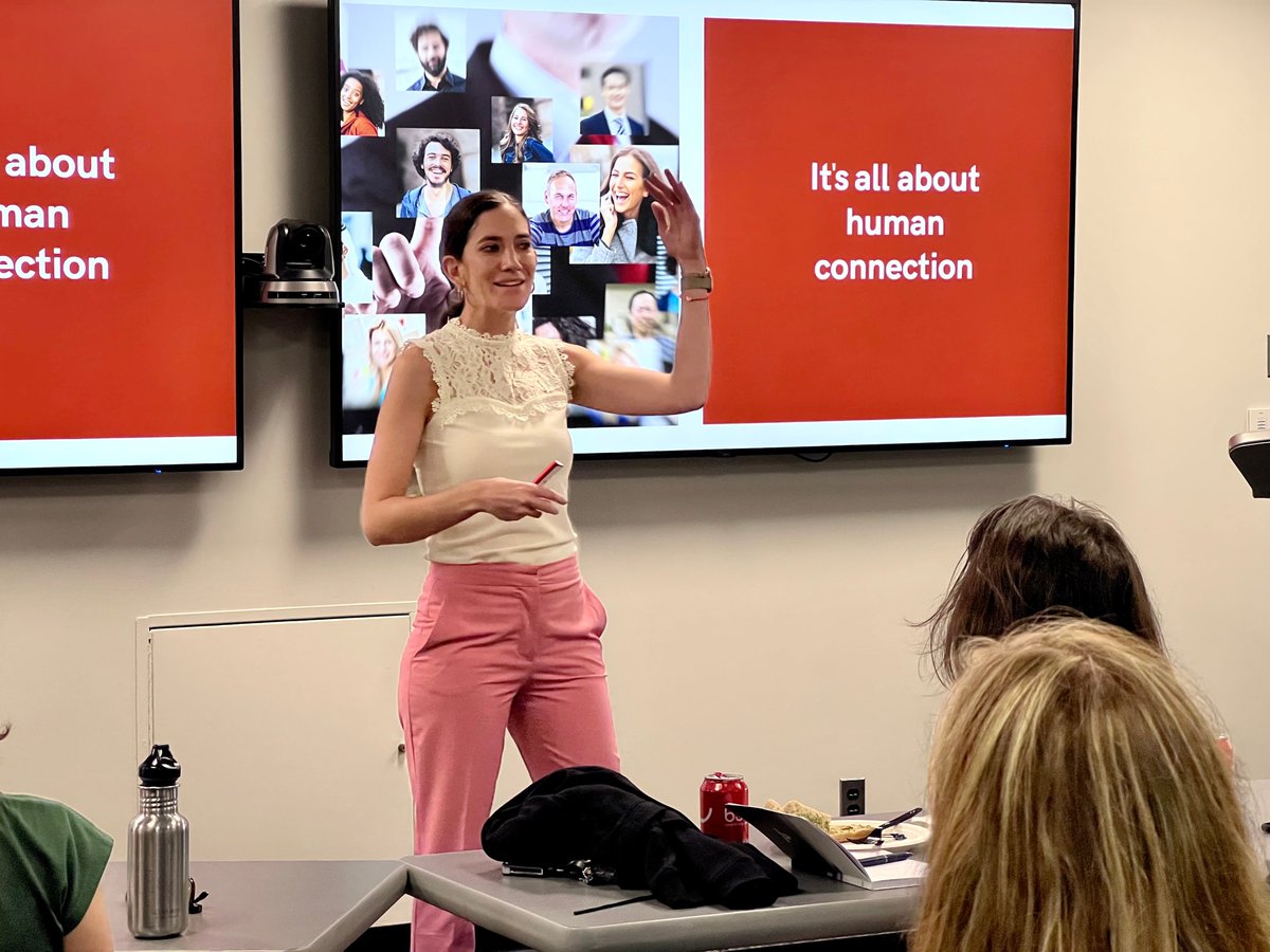LehighLTS's tweet photo. Claudia Tobar, chief innovation officer &amp; professor, Universidad San Francisco de Quito in Ecuador, led the workshop Lessons from the Pandemic: Globalization through Virtual Exchange &amp; COIL as Strategy, co-sponsored by CITL &amp; @globallehigh this week. FMI:https://t.co/YvMN7tjFEc https://t.co/Idr3iIpYC9