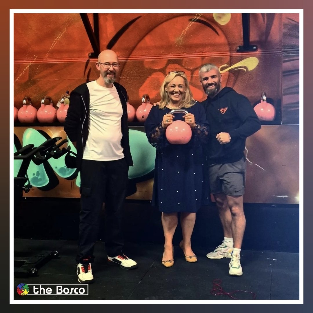 SJBYouthCentre's tweet photo. Great to have @SeeryKearney visit the centre today 🙌

Mary got to see first hand what goes on in the centre and getting the chance to impress with her weight lifting abilities in the GForce studio with owner an former youth work participant George McCabe ���🏻‍♀️

#Bosco #drimnagh https://t.co/JV9vNdcqah