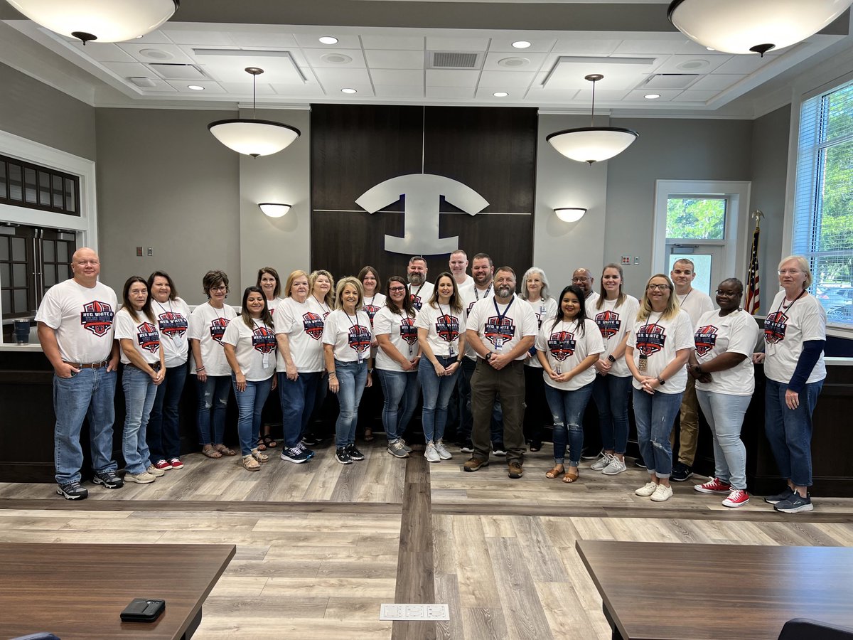 old ball coach/Noel Dean (@oldballcoach4) on Twitter photo The AO staff proudly supports our Blue Devils! 🇺🇸 The AO staff proudly supports our Blue Devils! 🇺🇸