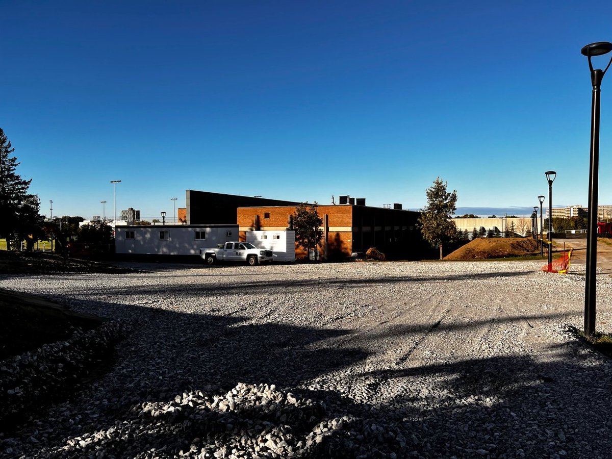 Leveling the ground for a new Neuroscience Bldg: