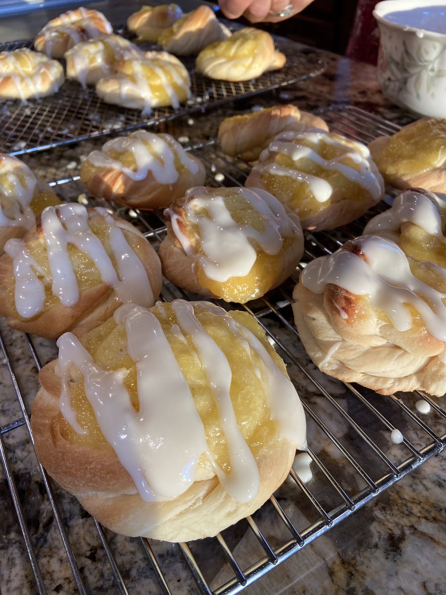 MTsteamboat's tweet photo. Keeping my customers happy one Danish at a time! If you’re in Big Sky, stop by for a Lemon Danish! It’s the little things we do for our customers! 🍋 🥰 #steamboatdrygoods #lemondanish #alwaysfromscratch #bigskymontana #mtladiescook https://t.co/8EKKNYuT7A