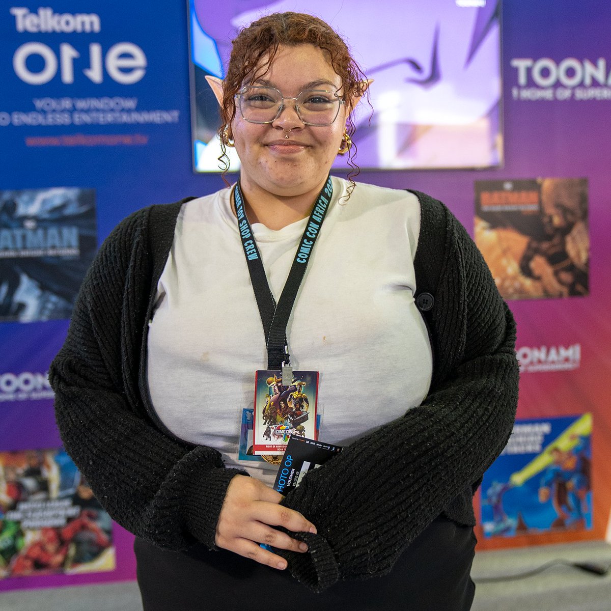 VSGamingWorld's tweet photo. The #ONEHero winner's โญ๏ธ. ๐
Make sure you join them tomorrow by coming to the @TelkomONE stand for a chance to win awesome prizes. #TelkomXComicCon #VSGaming https://t.co/iiSQKsbULH