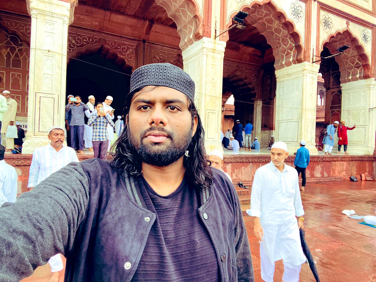 k_jaffersheriff's tweet photo. Jumma prayer #jamamosque #newdelhi https://t.co/rT7hLrB9fG