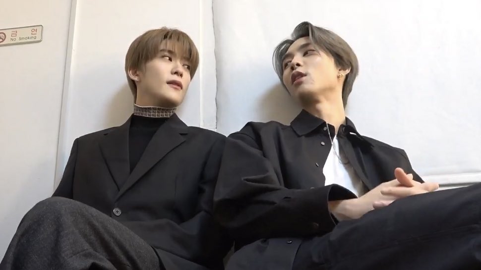 : ไม่คือมึงจำได้ปะวันนั้นที่น้องคนนั้นขอเบอร์กูแล้วกูบอกไปใช่ปะว่ามีแฟนแล้วน่ารักมากด้วย รักแฟนคนเดียวอะ

; น้องคนไหน?