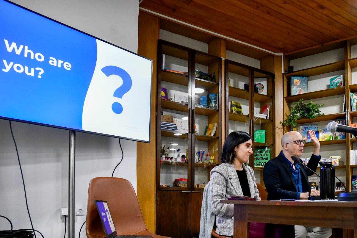 Big thanks to the immersive #storytelling experts <a href="/AustinGrossman/">Austin grossman</a> &amp; @ElenaPiech for joining us at #CentreforNarrativePractice to discuss the power of #XR technologies👓in crafting narratives &amp; interacting w/ local surroundings in a new way.📸 ©️ Manifesta 14 Prishtina/Atdhe Mulla