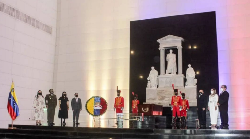 Defensa Pública inicia semana por su 14 aniversario con honores al Libertador

#VivaElPoderPopular

vtv.gob.ve/defensoria-pub…