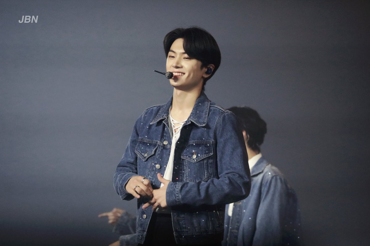 darkgreen_jay02's tweet photo. 220918 
ENHYPEN WORLD TOUR in SEOUL

#JAY #제이 #박종성 #JONGSEONG #ENHYPEN_JAY #ENHYPEN #엔하이픈_제이 #엔하이픈 https://t.co/yltdVBRVHW