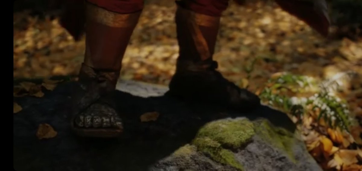 Ellilmo's tweet photo. #TheRingsOfPower #OsAneisDePoder
Durin subindo na pedra para ficar na mesma altura que Elrond, esse é o tweet 🥹 https://t.co/OU4IZ4GcHS