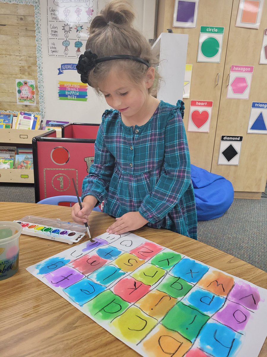 MsWuAS's tweet photo. Kindergarten Cuteness Factor! This week, the Kinders were thrilled to use watercolors while working on their letters! https://t.co/nciCqAywk5