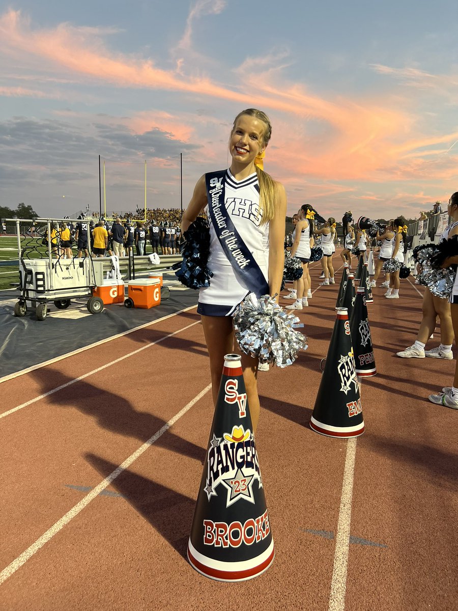 A beautiful sunset for a beautiful win! 🏈💙🏈 #rangerswin