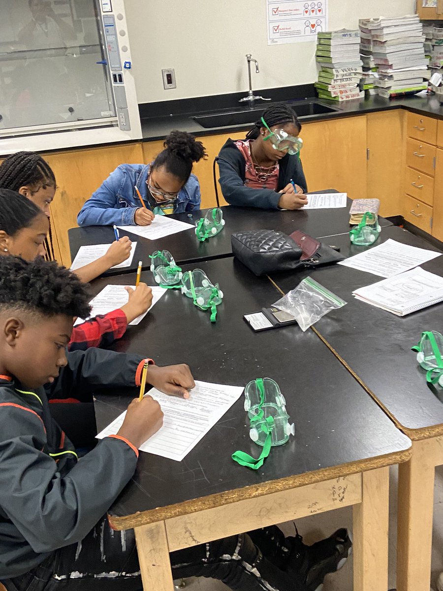 CindyMcClammey's tweet photo. @SandtownMS 8th Grade Chemists proved the Law of Conservation of Mass and followed up with a written reflection using the vocabulary of the standard. π¨πΎββοΈπ©π½ββοΈ #MatterAndChemistry π§ͺ #LiteracyInScience ππ #RisingStrong ππ€πͺπ½ https://t.co/KNpfD7NPHT