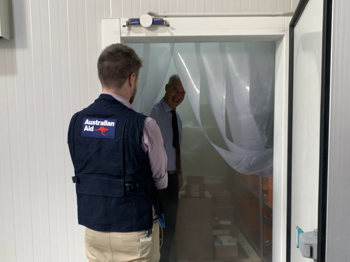 This week I visited Karantina hospital, where 🇦🇺 partnered with @UNICEFLebanon to rebuild vaccine cold storage facilities. <1km from the site of the deadly #BeirutBlast, the once-destroyed warehouse now holds vaccines 💉 for use throughout 🇱🇧, including for #COVID19. @mophleb