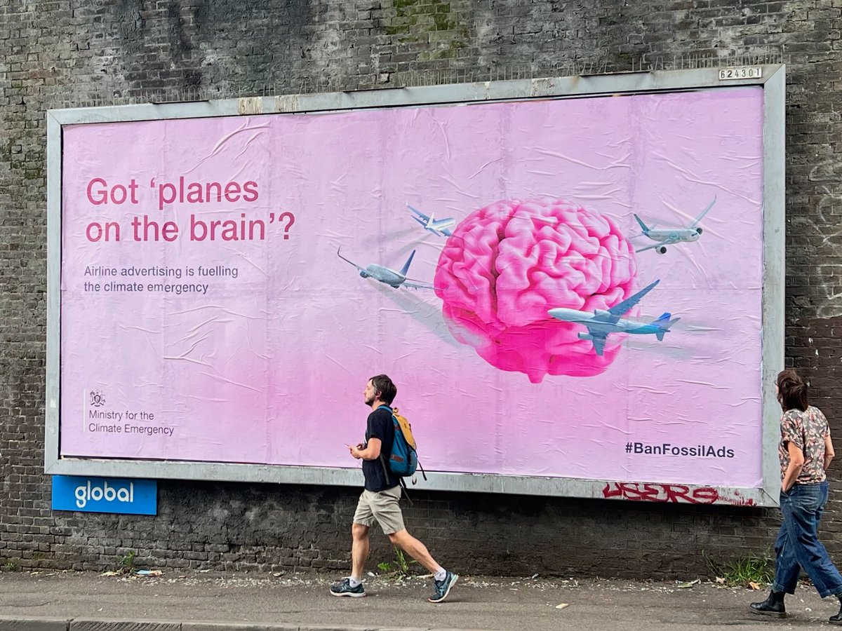 BASTA pubblicità inquinanti 
AZIONE di subvertinsing con più di 550 opere in decine di capitali europee
LEGGI tutto l'articolo dinamopress.it/news/basta-pub…