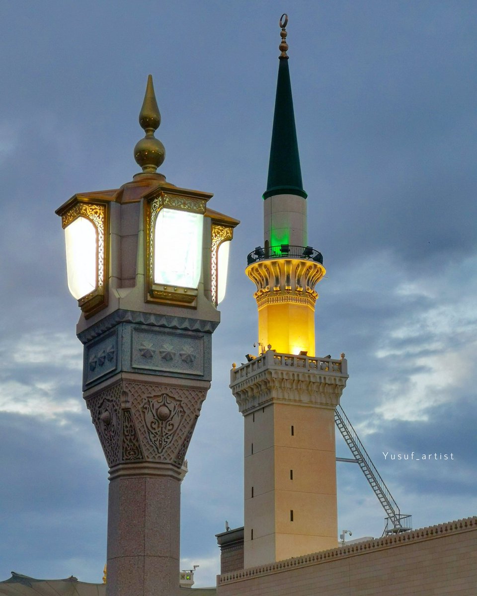 HadeesNabawi's tweet photo. عبدالله بن مسعود ؓ کی اہلیہ زینب ؓ کہتی ہیں:

رسول الله ﷺ نے ہم سے خطاب کیا اور فرمایا: "اے گروہ عورتوں کی جماعت! صدقہ دو، خواہ اپنے زیورات ہی سے کیوں نہ دو. کیونکہ قیامت کے دن جہنم والوں میں تم ہی سب سے زیادہ ہوگی."

ترمذی 635
(بخاری 1466؛ مسلم 2318؛ نسائی 2584؛ مسند احمد 3620) https://t.co/1EAAFMYElL
