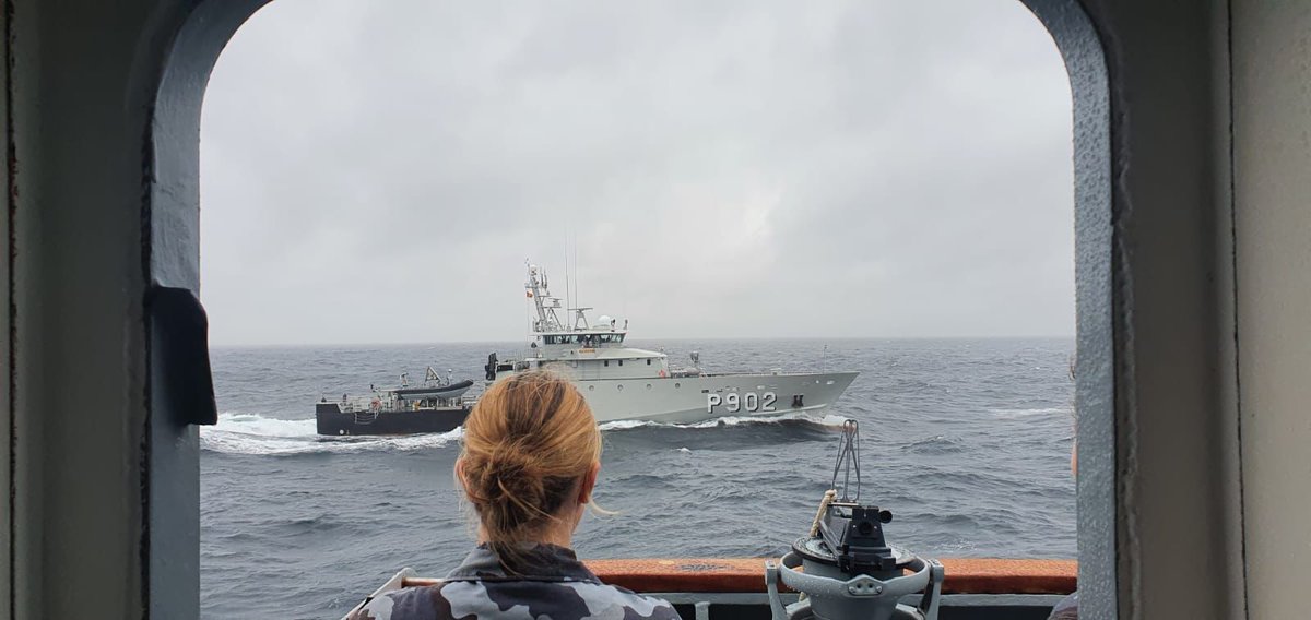 naval_service's tweet photo. Earlier this week L.E. ROISIN #P51 conducted PASSEX evolutions with @TheBelgianNavy ship BNS POLLUX #P902 prior to their port visit to Cork Harbour. A great opportunity for our Navies to exercise and maintain interoperability 🇮🇪🤝🇧🇪
Welcome to Cork BNS POLLUX! https://t.co/ap7huvrGK0