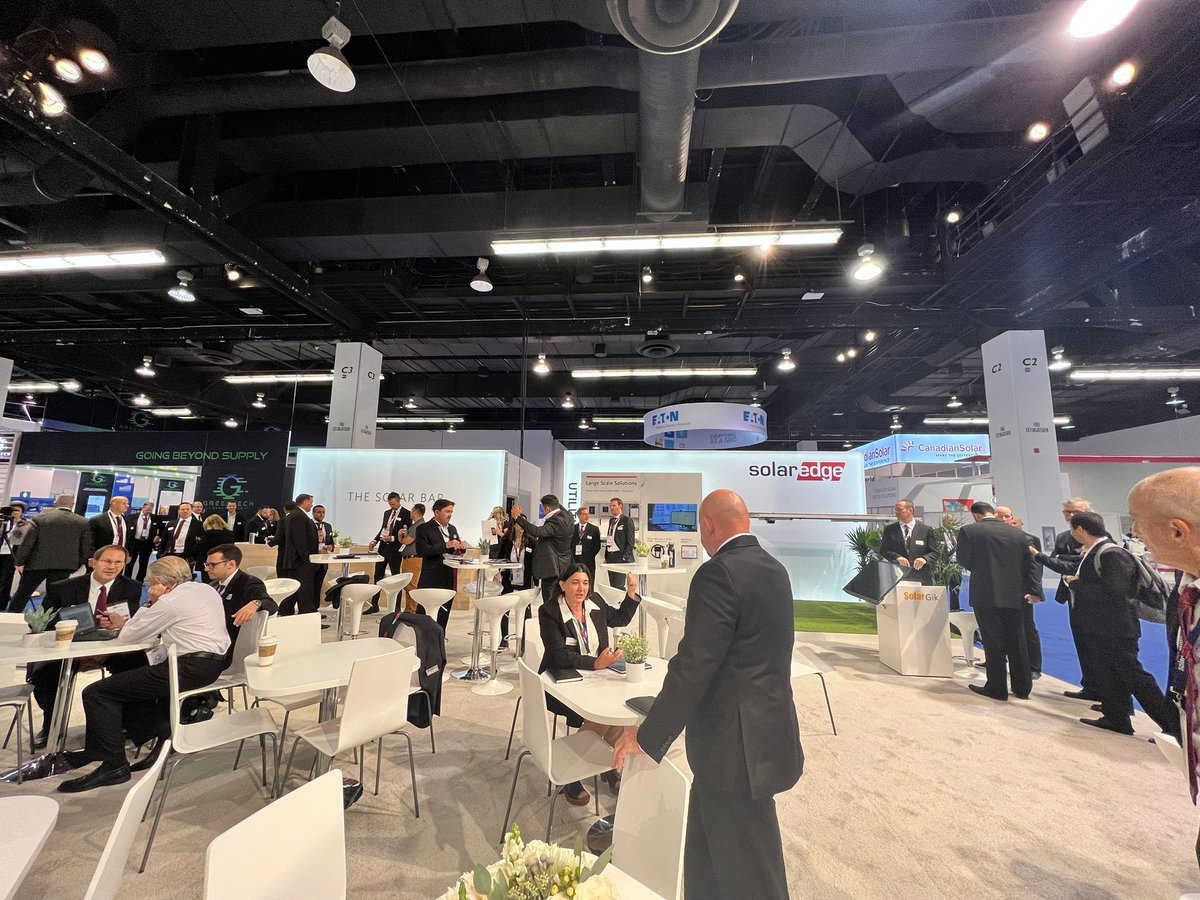 SolarEdgePV's tweet image. We&apos;d like to extend a huge thank you to everyone who came, visited us, and made this event amazing. This year, our booth at RE+ was all about SolarEdge Home and how we&apos;re taking PV safety to the next level. Here are a few of our best moments. 
#SolarEdgeHome #Replus22