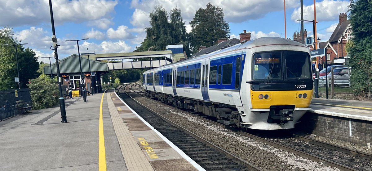 PlatformEdge1's tweet image. Some trains at Dorridge #Class66 #Class68 #Class165 #Class172