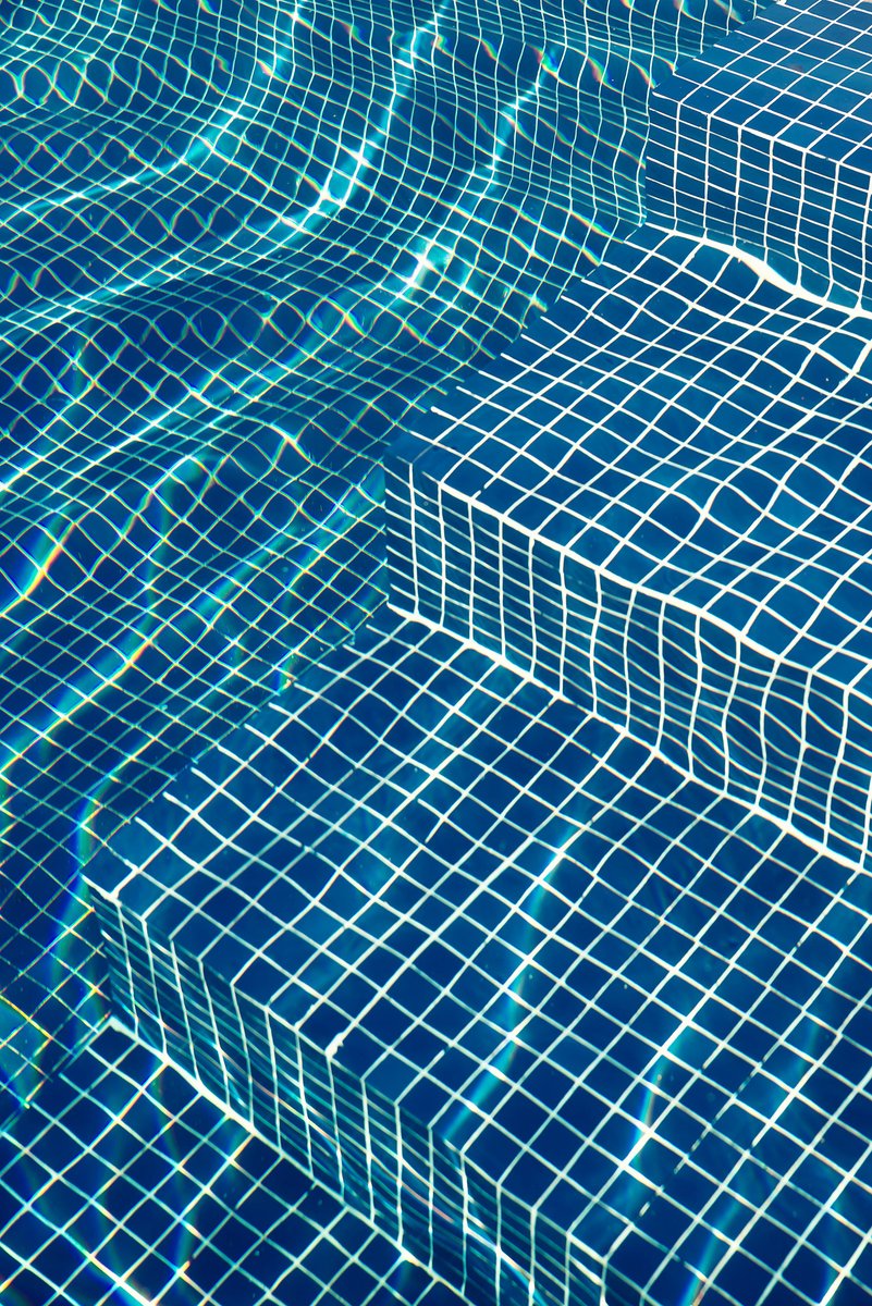 Weekend by the pool vibes 🍸
Muralla Roja #40