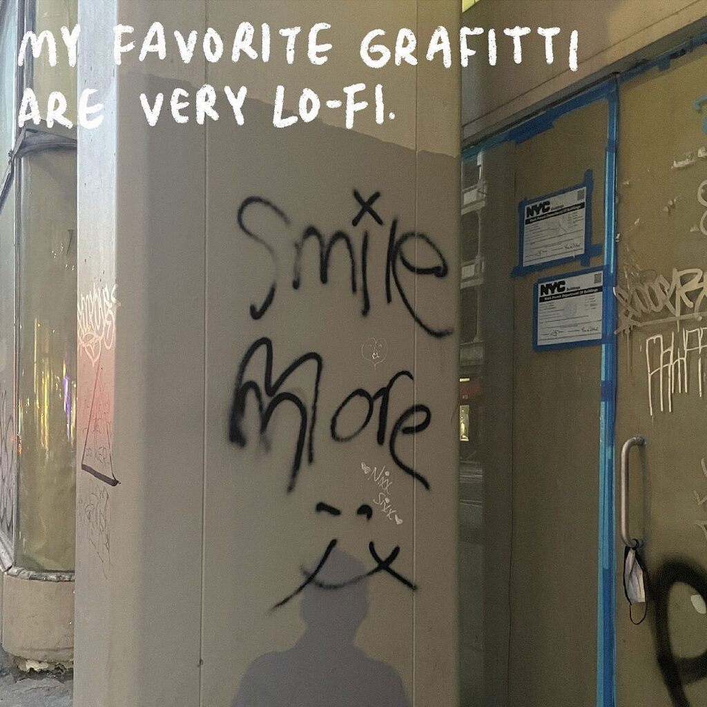 kimtku's tweet photo. Fell asleep before i could post last night. Graffito!
.
#lifecomics #personalcomics #diarycomic #graffiti #graffito https://t.co/94UcyIypBb https://t.co/271rQdTulX