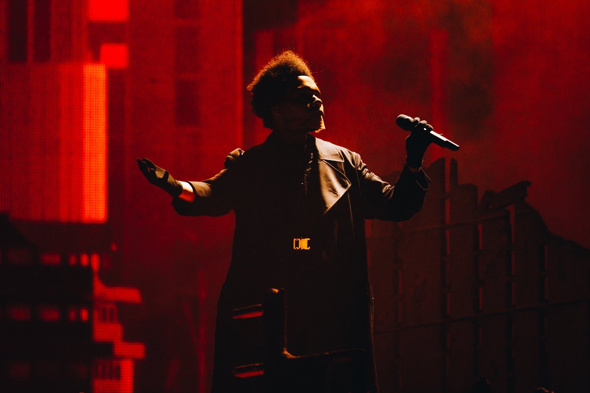 _kishanmistry's tweet photo. After Hours Til Dawn Night 1 in Toronto 🌕 @theweeknd https://t.co/dgnLYMjJ7R