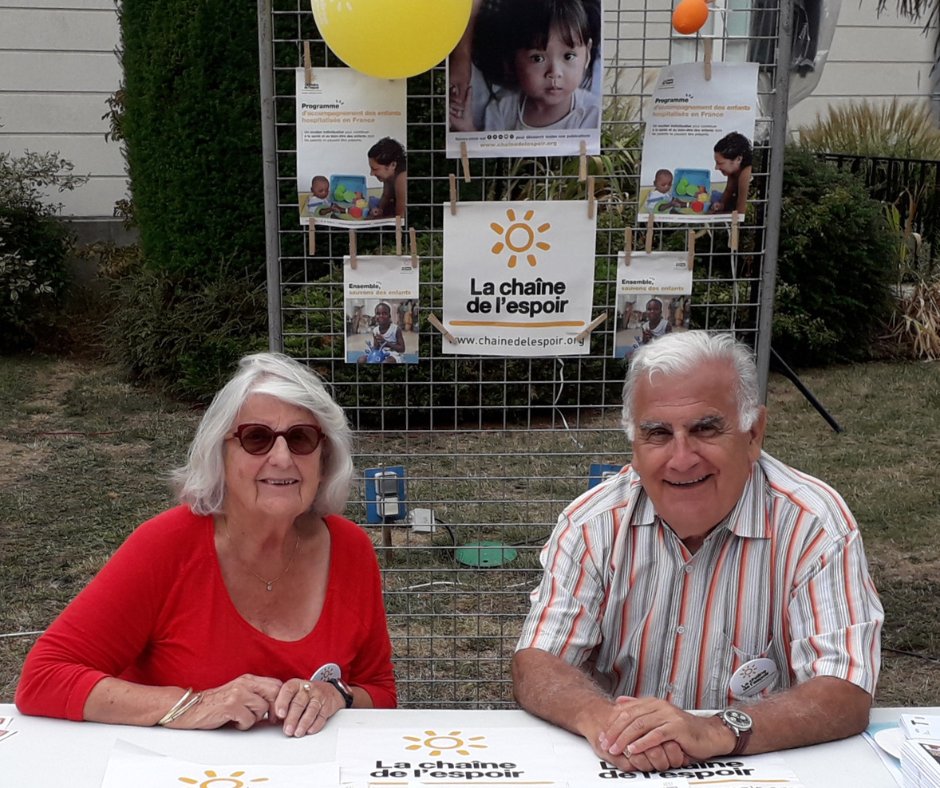chainedelespoir's tweet photo. 🤝 À #Margency en Île-de-France, dans les 7e, 15e et 19e arrondissements de #Paris ou encore à #Vannes en #Bretagne, les bénévoles du Programme d’accompagnement des enfants hospitalisés et les antennes de La Chaîne de l’Espoir ont participé aux Forums des #associations. (🧵 1/3) https://t.co/eMqGmJsYgc