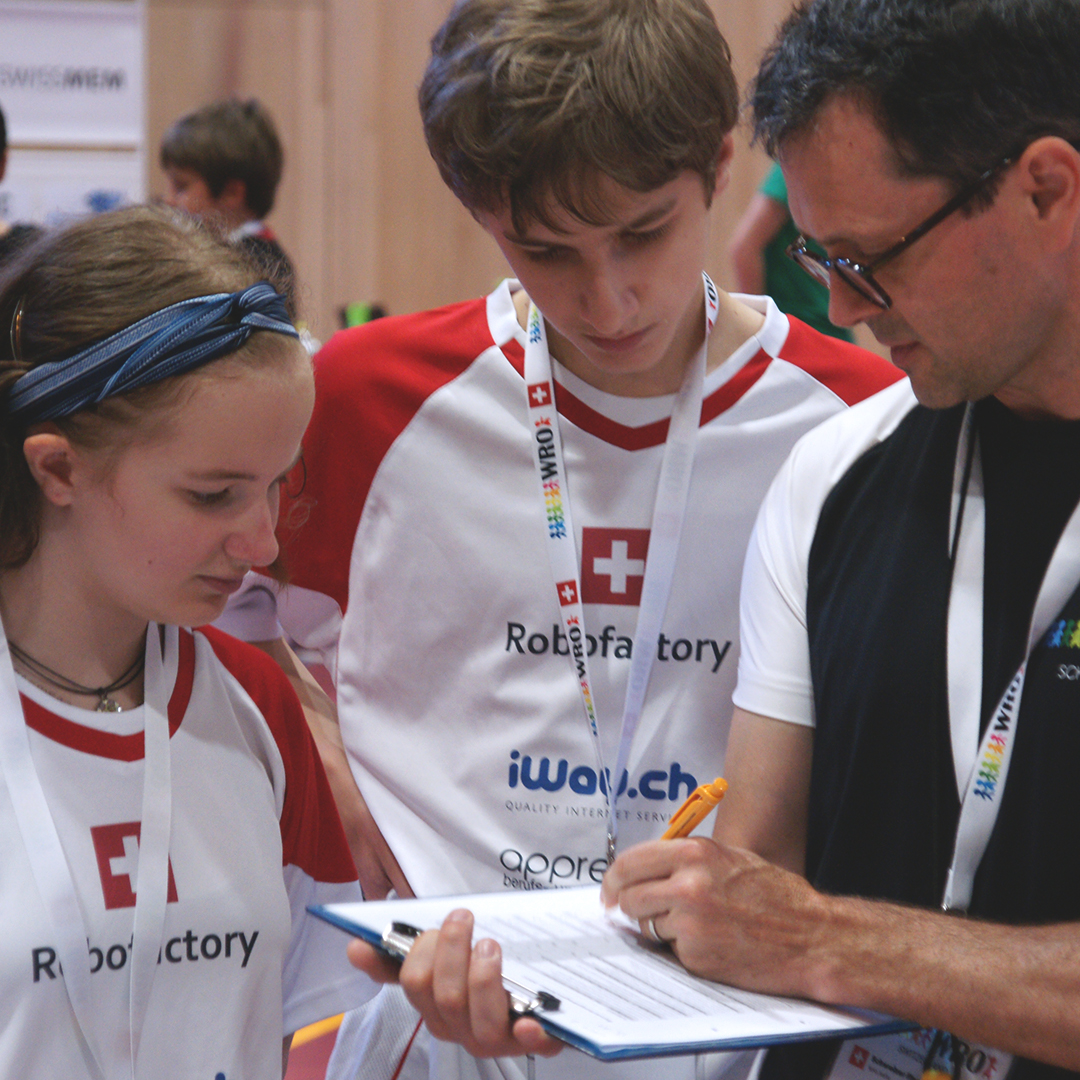 iwayAG's tweet photo. Die Jugendförderung liegt uns am Herzen. Daher freut es uns sehr, die Teens von Robofactory auch dieses Jahr zu unterstützen. Wir wünschen ihnen jetzt schon alles Gute für das Weltfinale der @wro2022 🤖
#wro #wro2022 #worldrobotolympiad #robofactory #sponsoring #iway https://t.co/7YWYSNQWvG