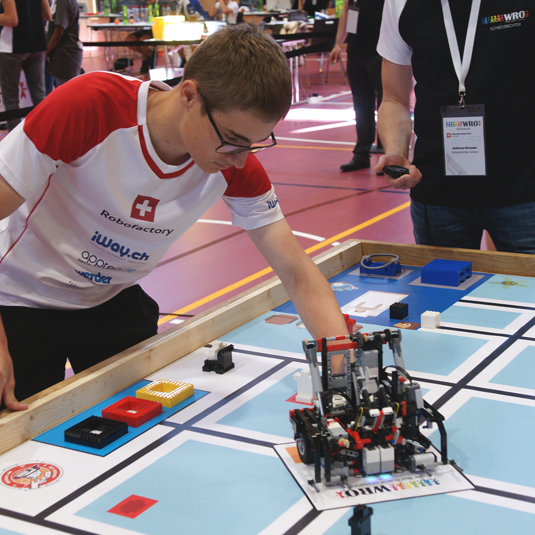 iwayAG's tweet photo. Die Jugendförderung liegt uns am Herzen. Daher freut es uns sehr, die Teens von Robofactory auch dieses Jahr zu unterstützen. Wir wünschen ihnen jetzt schon alles Gute für das Weltfinale der @wro2022 🤖
#wro #wro2022 #worldrobotolympiad #robofactory #sponsoring #iway https://t.co/7YWYSNQWvG