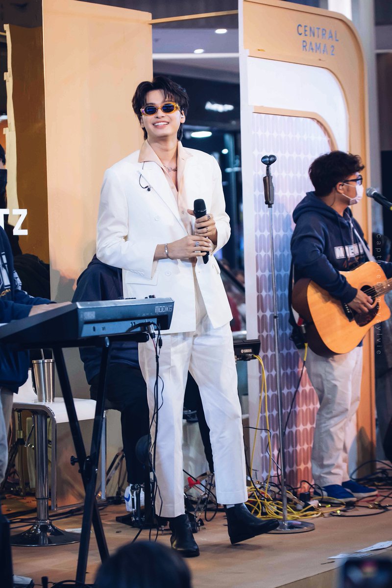 maysylvie's tweet photo. ชอบจังเลย outfit มางานคลินิคเนี่ย🥹💕

23.09.2022 | Central Rama 2
#GOPTheRitZClinicxNONT
#เดอะริทซ์เซ็นทรัลพระราม2
#NONTTANONT #capturebymaysylvie https://t.co/TnoA53IDfN