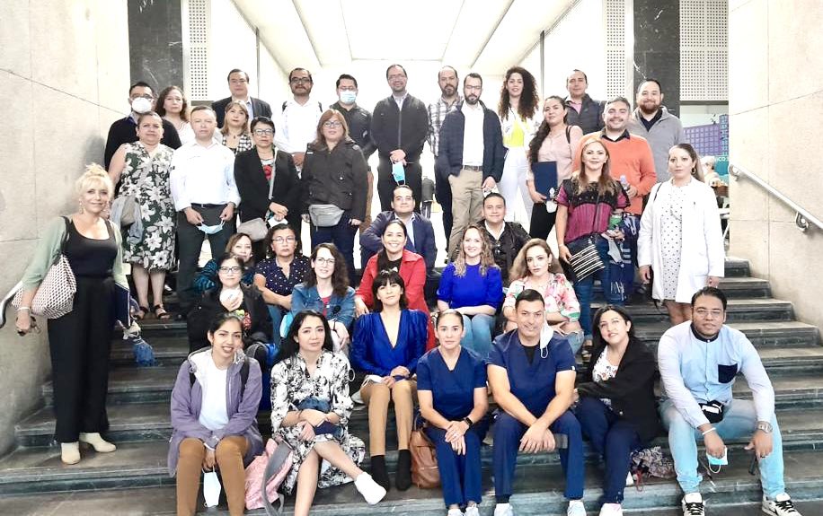 OissSec's tweet photo. Hoy clausura la XX edición del #MasterOiss en Dirección y Gestión de Servicios de Salud, impartido conjuntamente @OissSec @UAHes, con 37 participantes. Visitas institucionales e intercambio de experiencias para la mejora de la gestión 
#AportesOiss #FormacionOiss https://t.co/hOQIYro7Xf