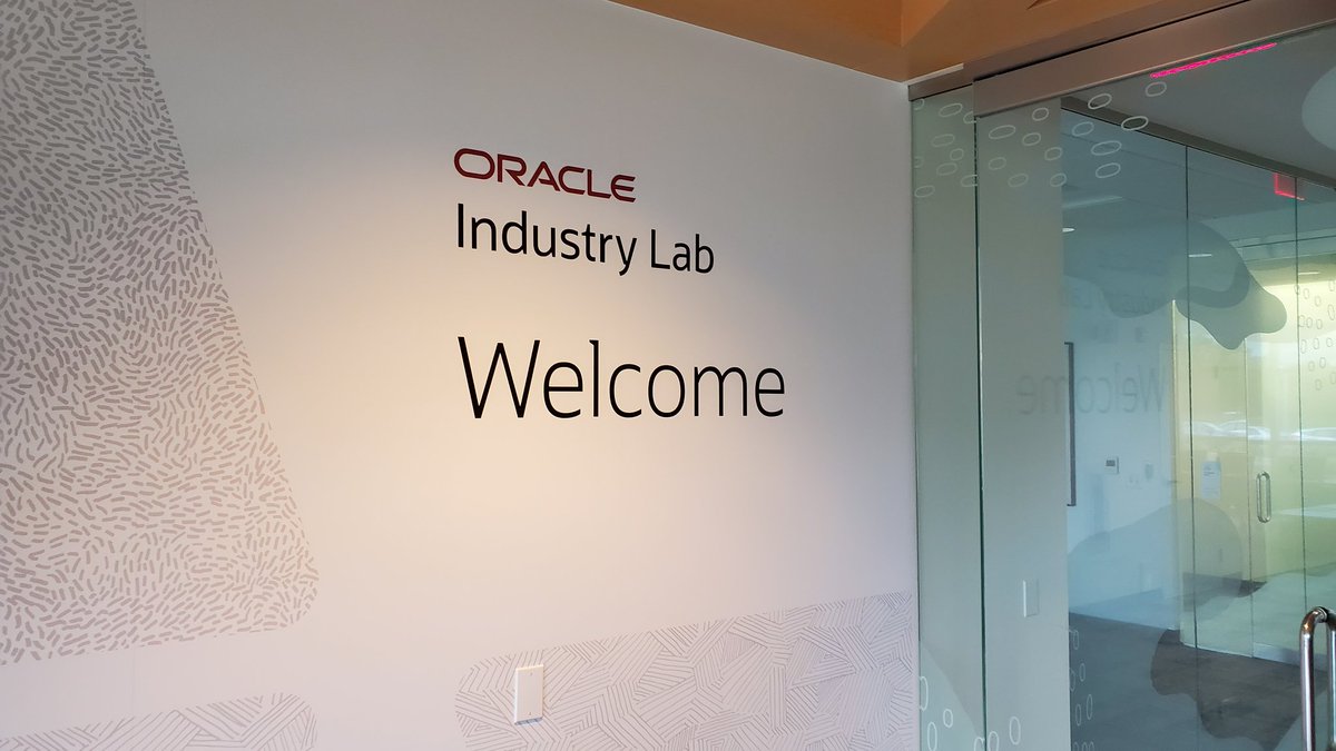 HeyAlfredoDBA's tweet photo. Our MOUG/COUG conference begins at the Oracle Industry Lab here in Chicago.
@oracleugs #Oracle #Chicago #IndustryLab https://t.co/WroJvXpecy
