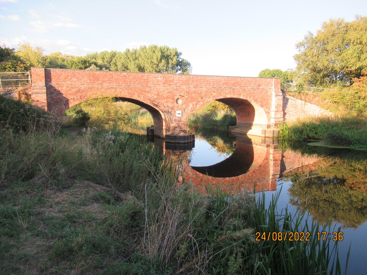 raygovier's tweet photo. @TheSneakyLens Northamptonshire river Nene https://t.co/leafg23ylP