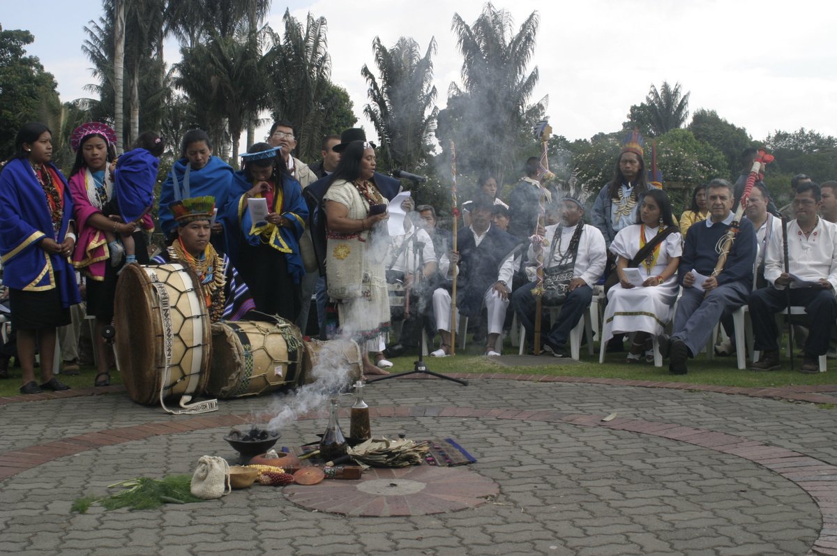 AtiQuigua's tweet photo. #Memoria El trabajo político ha permitido avanzar en el reconocimiento de los pueblos indígenas en Bogotá y la garantía de sus derechos y de ejercer su autonomía y vivir su cultura; al respecto han surgido acciones afirmativas, programas o proyectos específicos @ConcejoDeBogota https://t.co/5YF03iYOEZ