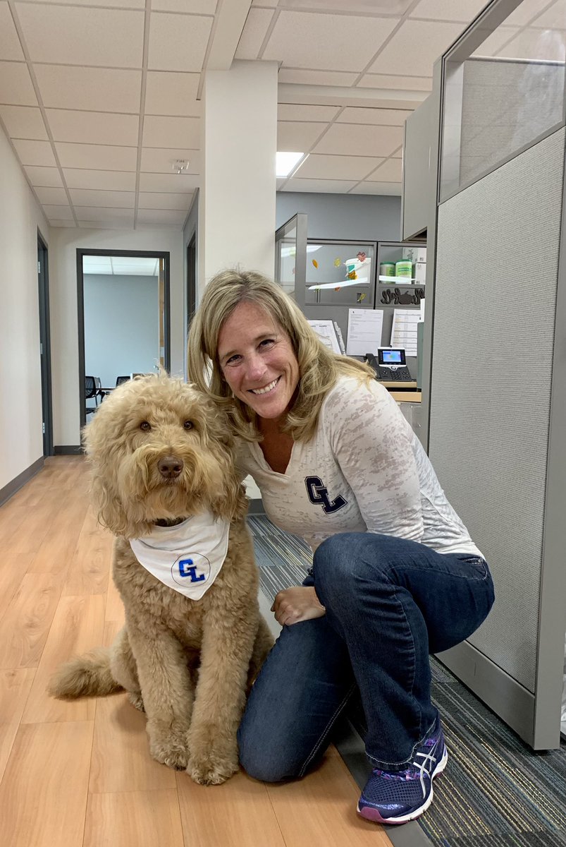 Molly Ray tweet media