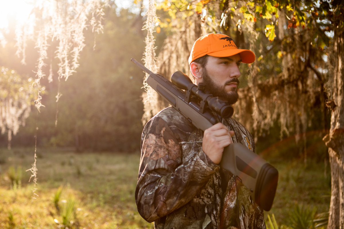 The Steyr Scout offers living proof of the saying “A man needs only one rifle”. Now available in Mossy Oak® Bottomland®, Break-Up Country®, Country DNA® and Mountain Country®.