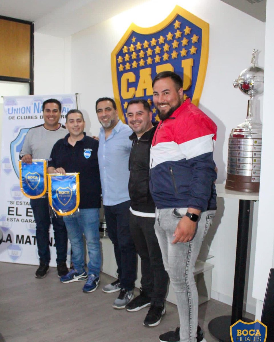 UCBLaMatanza's tweet photo. Queremos agradecer a @SEBAS_GIANORIO presidente de @FilialesBoca y @BocaJrsOficial 

Por recibirnos y escuchar nuestros proyectos acerca los clubes de barrio La Matanza 

En especial agradecer a @VanegasDaniel4
Y a los muchachos del @MovPlazaSolis por confiar en nuestro trabajo! https://t.co/DDbvqWtiHu